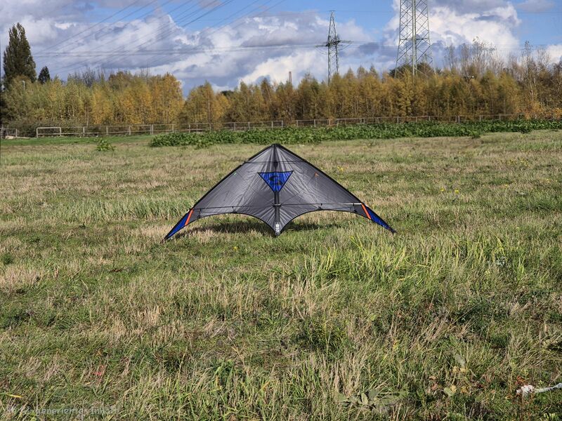 Datei:Slow mo spacekites-2025.jpg